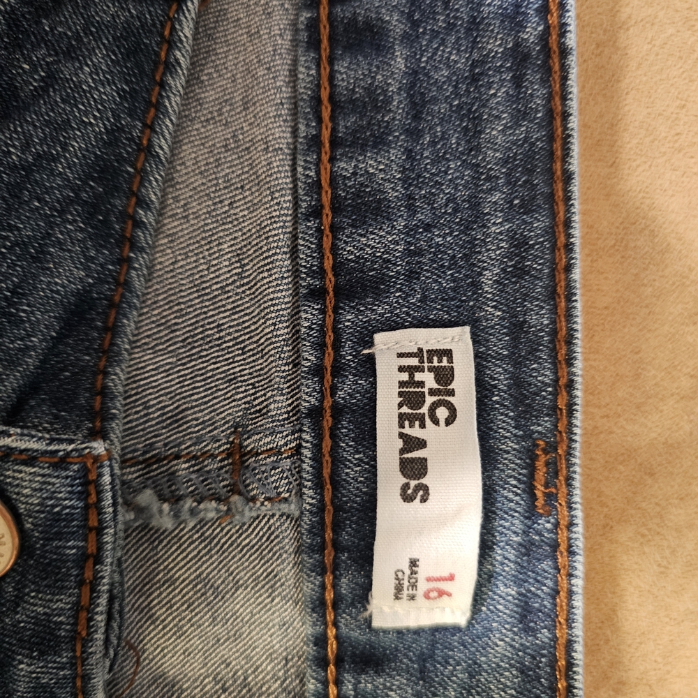 Epic Threads High Rise Blue Jeans - Picture 3 of 7